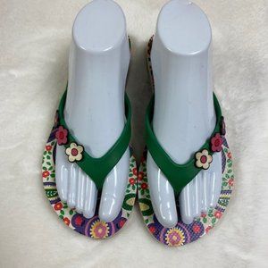 Viva La Vera Vera Bradley Floral Flip Flops,‎ size 7/8 Medium